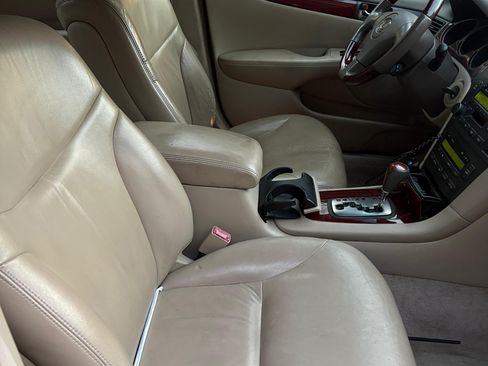 Used 2003 Lexus ES 330 image 14