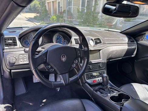 Used 2015 Maserati GranTurismo Sport RWD image 9