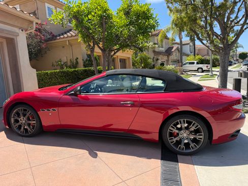 Used 2013 Maserati GranTurismo Sport RWD image 4