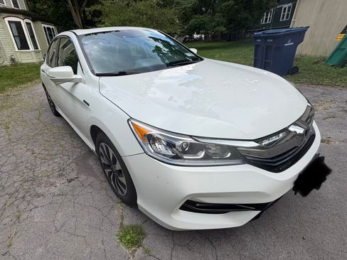 Used 2017 Honda Accord EX-L image 4