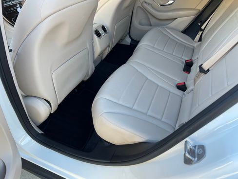 Used 2016 Mercedes-Benz GLC 300 300 Sport Utility 4D image 16