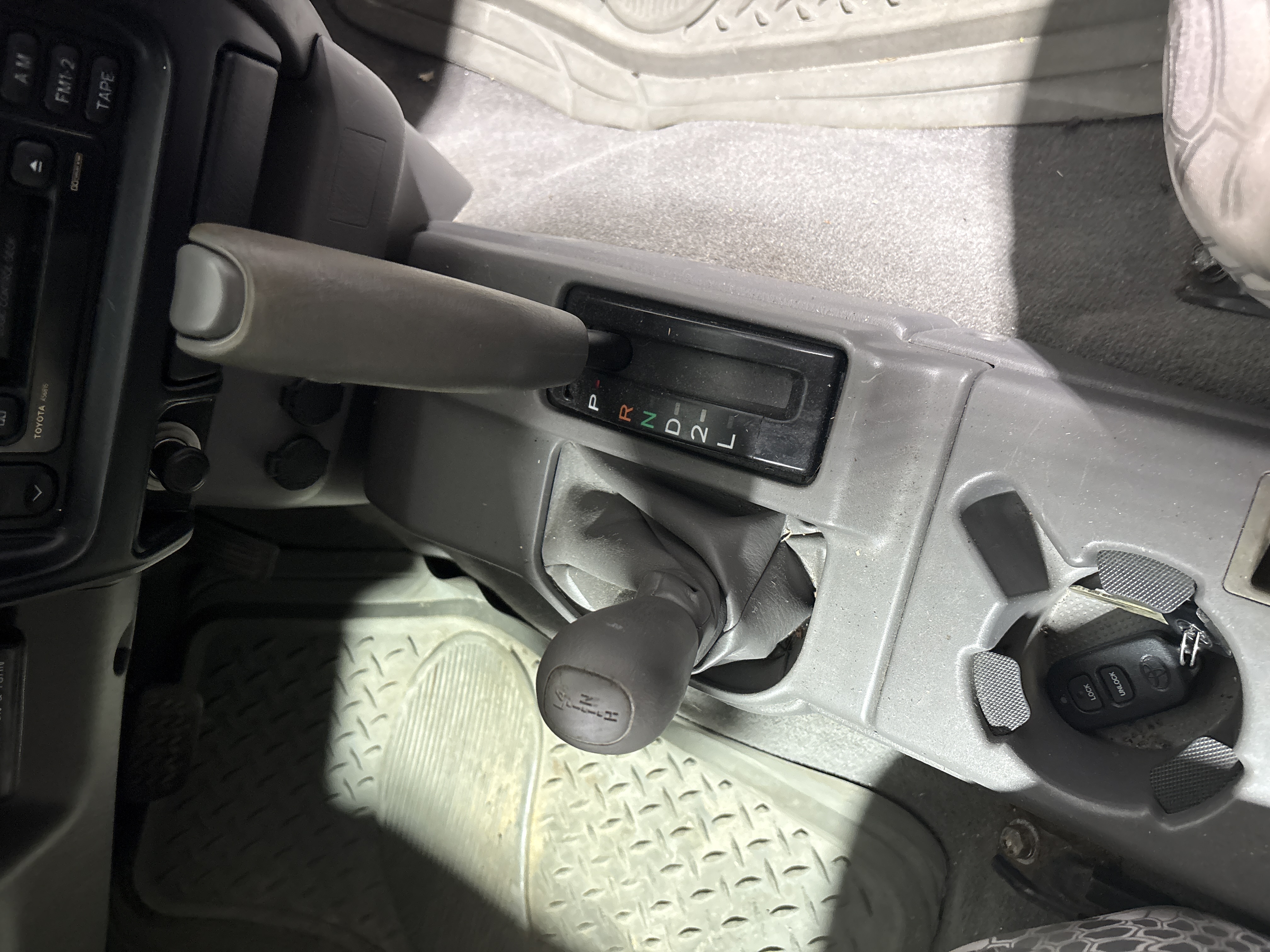 Used 2004 Toyota Tacoma 4x4 Xtracab V6 image 10