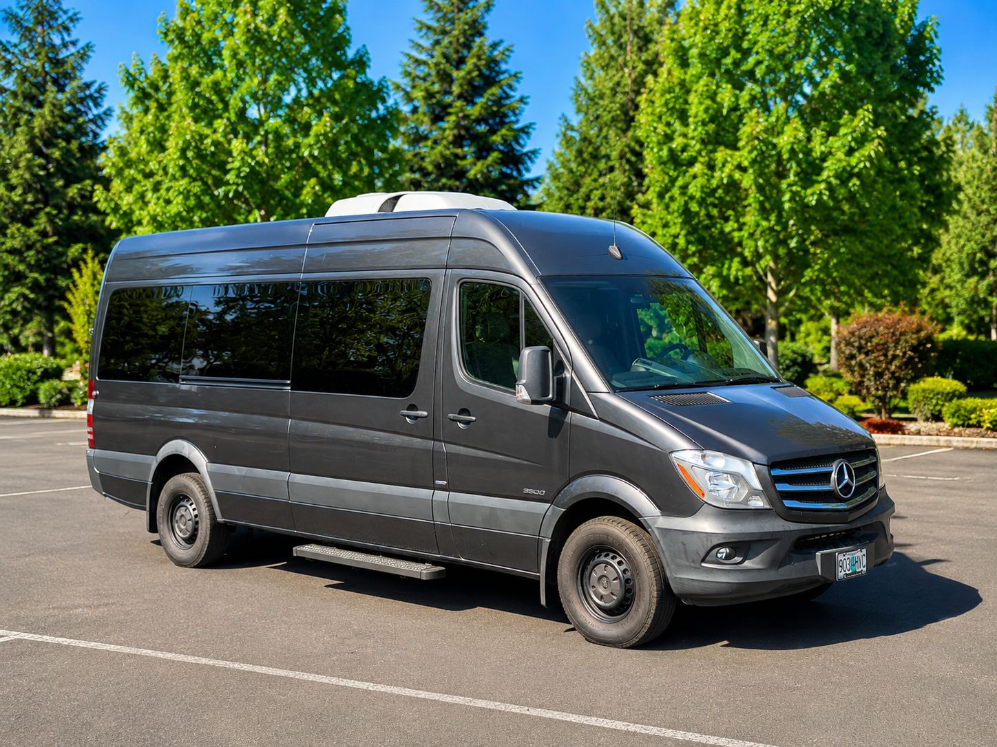 Used 2016 Mercedes-Benz Sprinter 2500 image 1