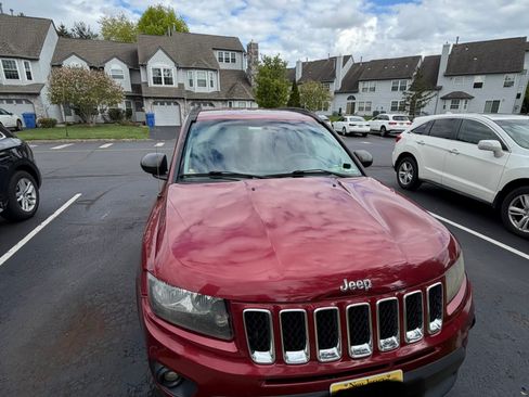 Used 2014 Jeep Compass Sport w/ Power Value Group AWD/4WD image 2