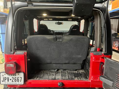 Used 2003 Jeep Wrangler Rubicon image 11