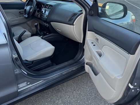 Used 2017 Mitsubishi Outlander Sport ES image 18