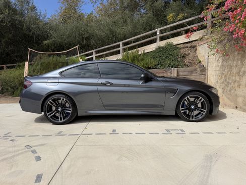 Used 2016 BMW M4 Coupe RWD image 6