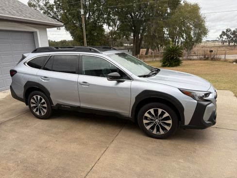 Used 2024 Subaru Outback Limited image 4