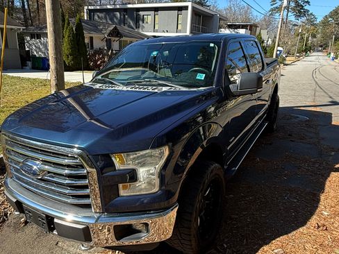 Used 2015 Ford F150 XLT w/ Equipment Group 302A Luxury image 29