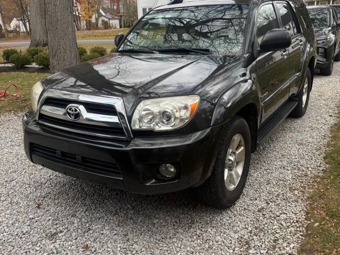Used 2007 Toyota 4Runner Sport image 2