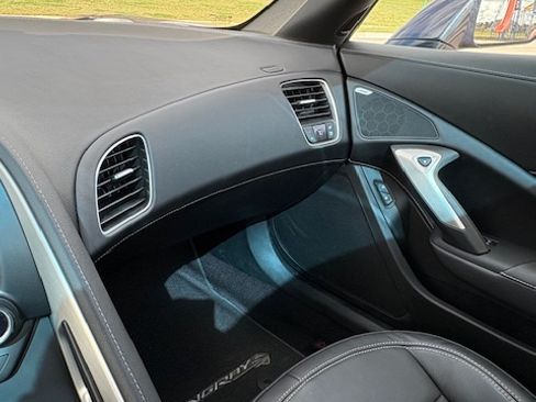 Used 2015 Chevrolet Corvette Stingray Coupe w/ 2LT Preferred Equipment Group image 5