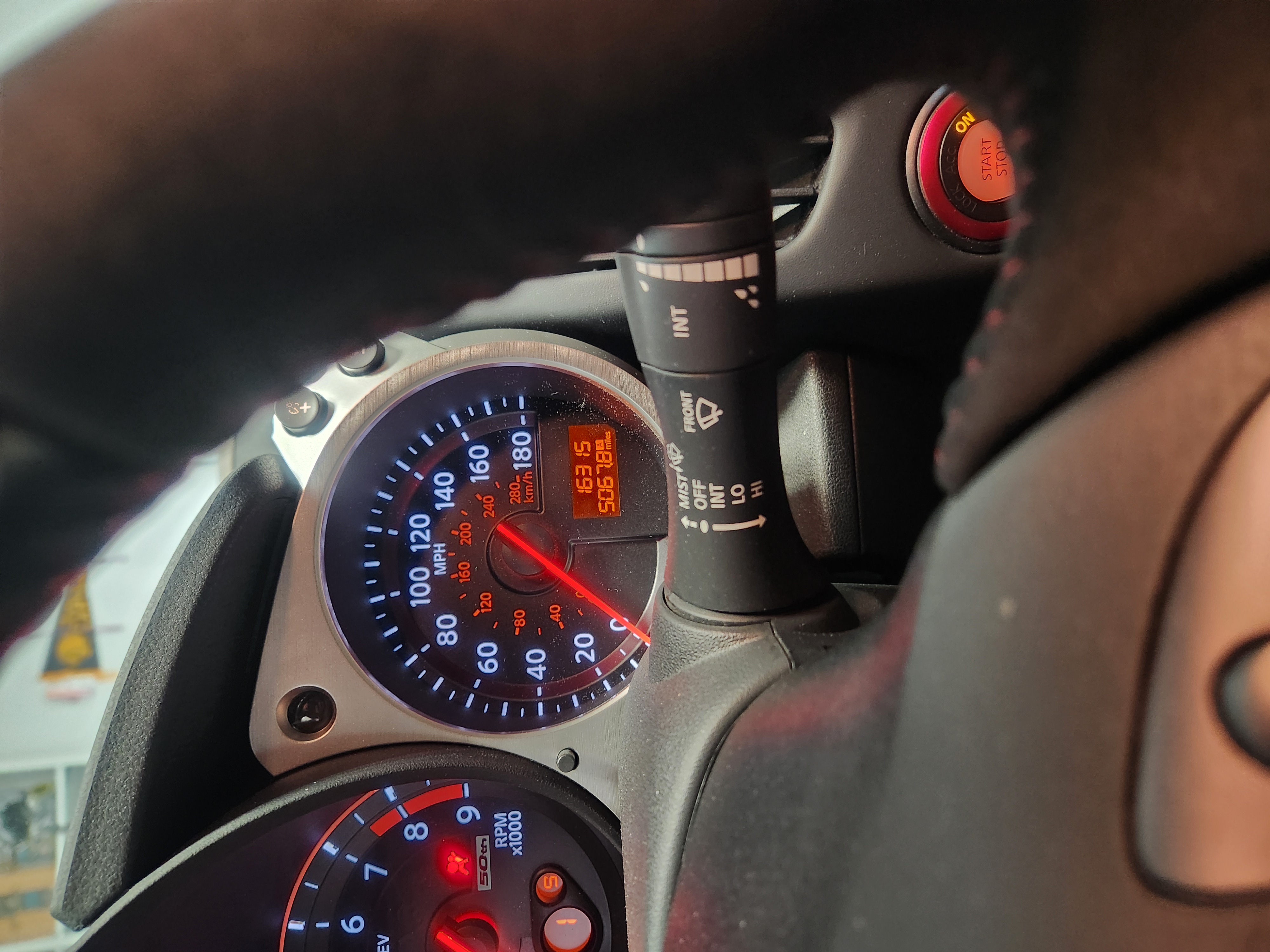 Used 2020 Nissan 370Z Coupe RWD image 17