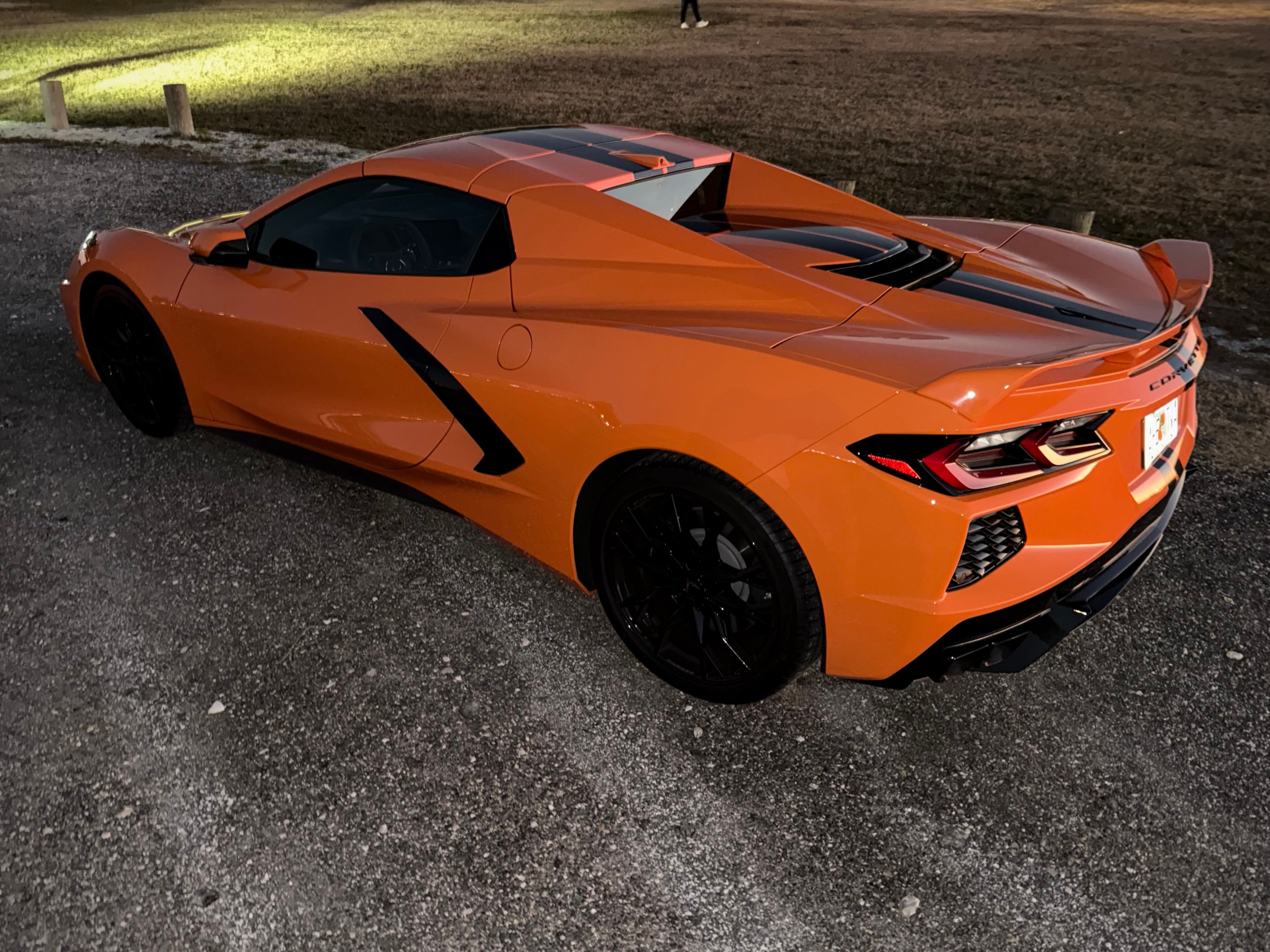 Used 2023 Chevrolet Corvette Stingray Premium Conv w/ Z51 Performance Package RWD image 9