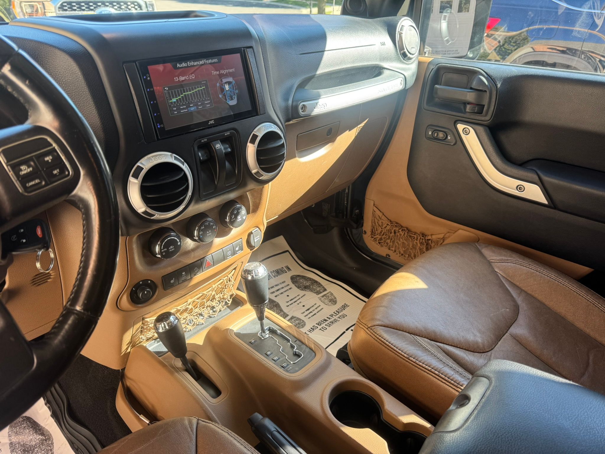 Used 2013 Jeep Wrangler Sahara w/ Connectivity Group AWD/4WD image 12