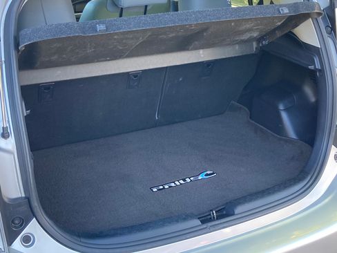 Used 2015 Toyota Prius C Four image 9