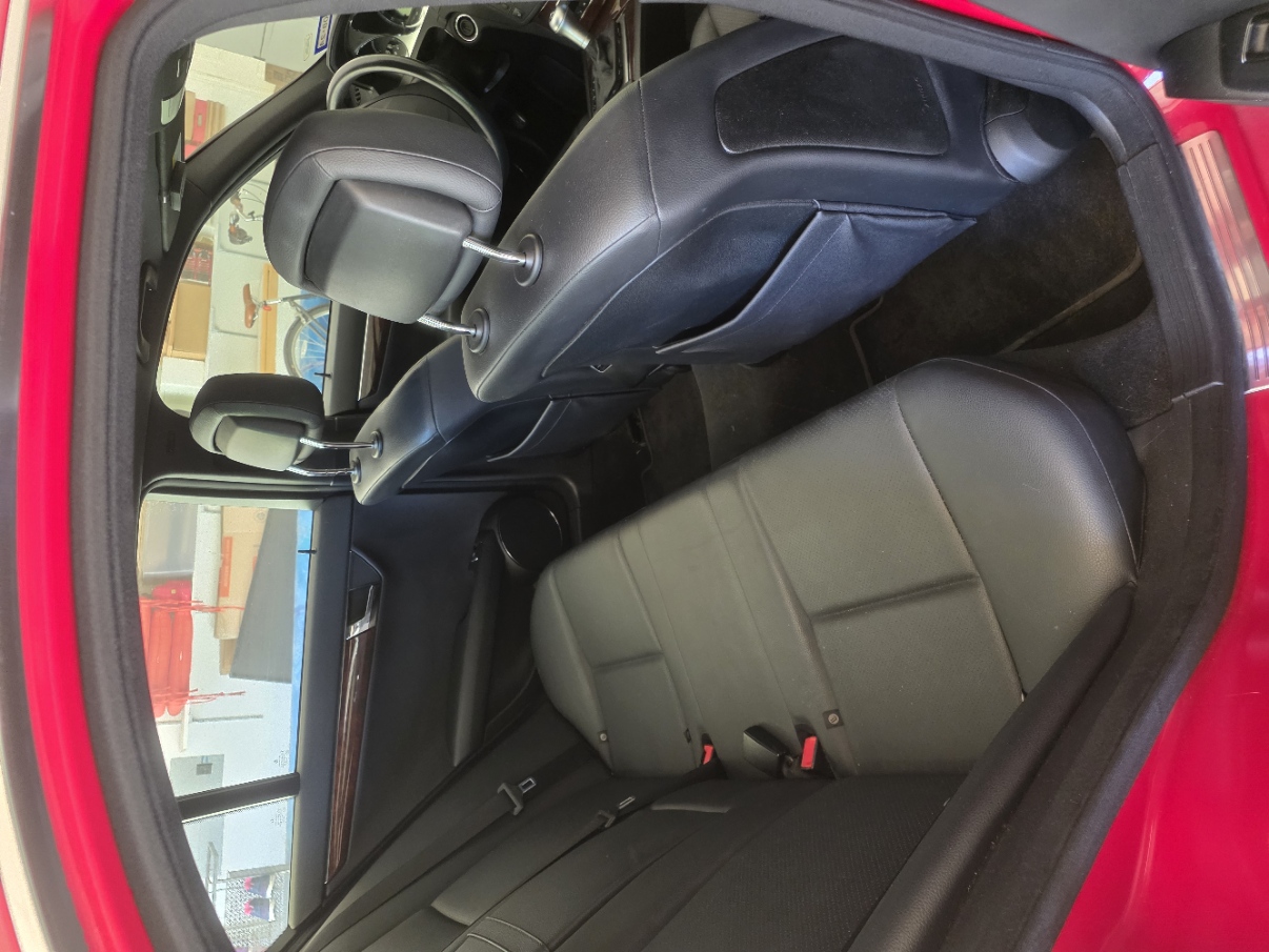 Used 2009 Mercedes-Benz C 300 Sedan image 12