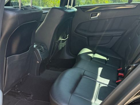 Used 2013 Mercedes-Benz E 350 Sedan image 6