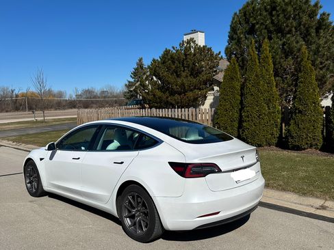 Used 2020 Tesla Model 3 Long Range image 13