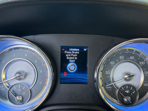 Used 2013 Chrysler 300 image 13