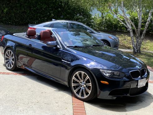 Used 2011 BMW M3 Convertible image 8
