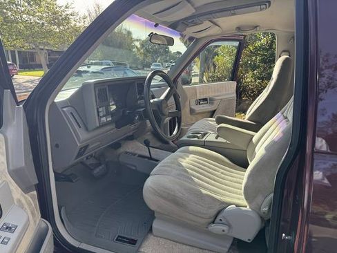 Used 1994 GMC Yukon 4WD 2-Door image 10