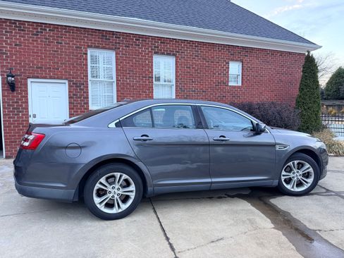 Used 2015 Ford Taurus SEL w/ Equipment Group 201A image 1