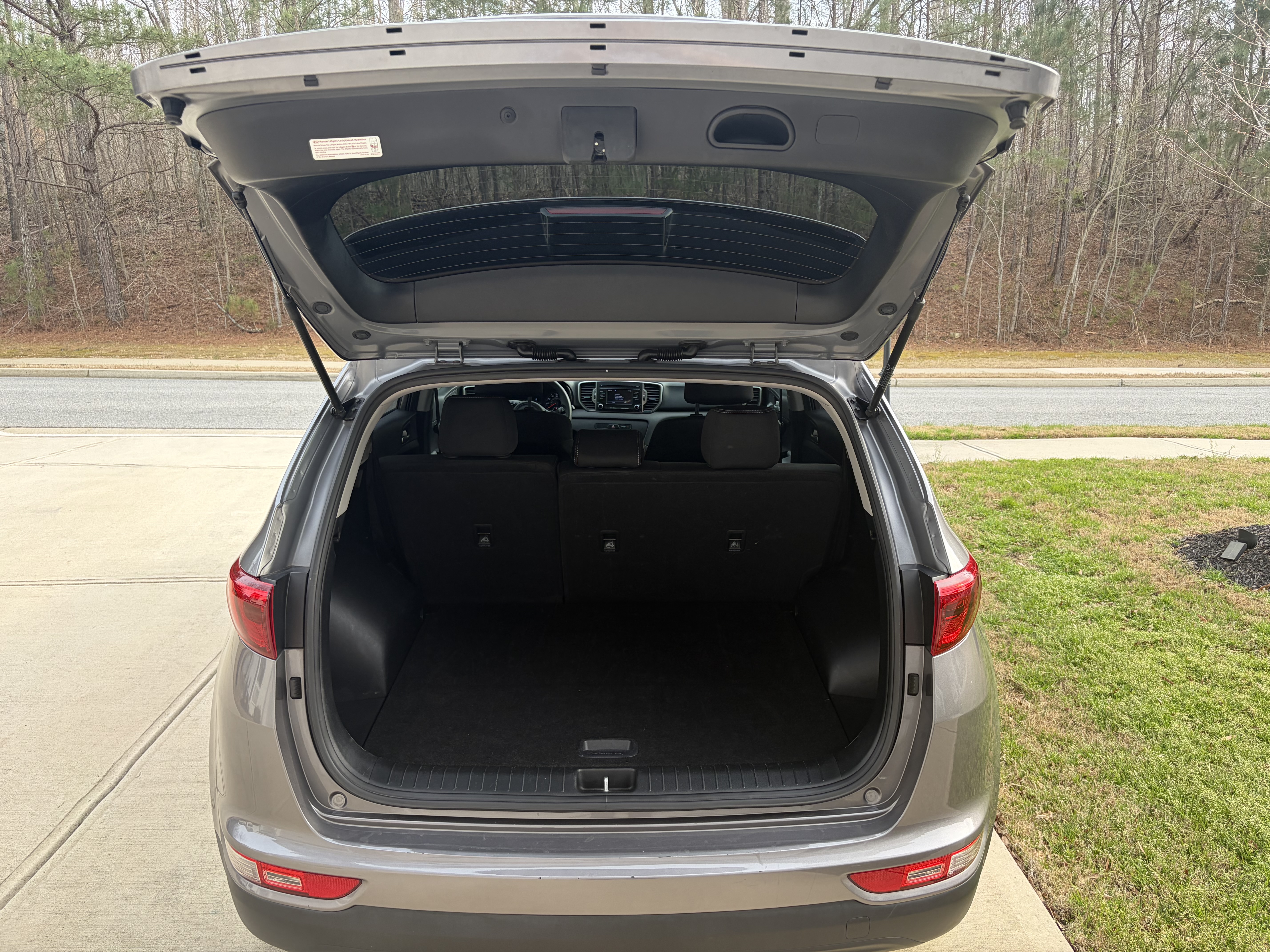 Used 2019 Kia Sportage LX FWD image 10