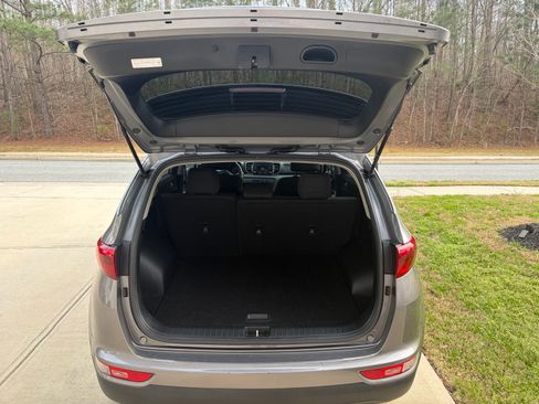 Used 2019 Kia Sportage LX FWD image 10