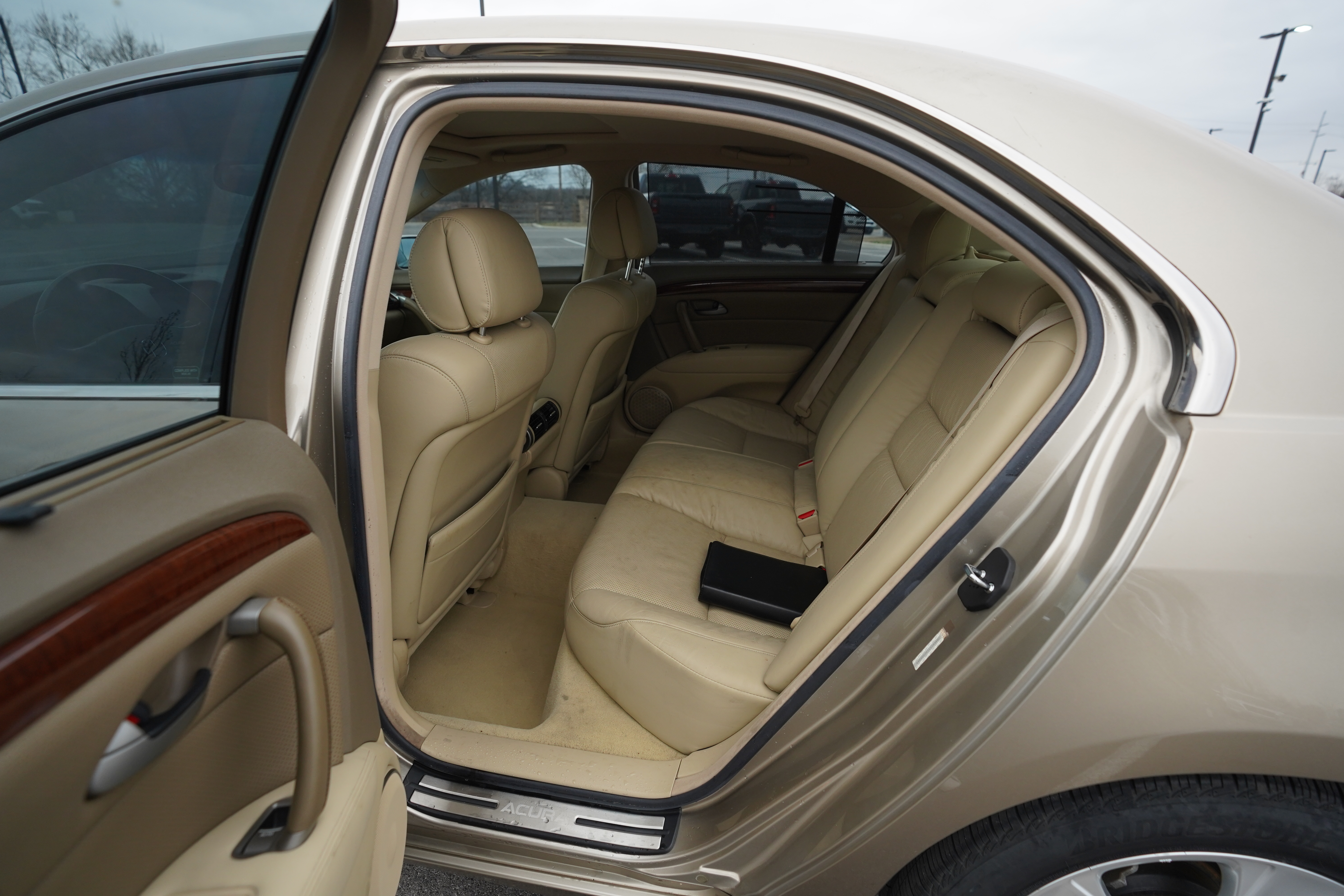 Used 2006 Acura RL AWD/4WD image 14