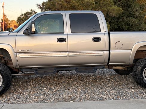 Used 2003 Chevrolet Silverado 2500 LS AWD/4WD image 4