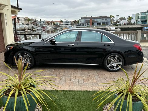 Used 2015 Mercedes-Benz S 63 AMG S 63 AMG 4MATIC Sedan 4D image 4