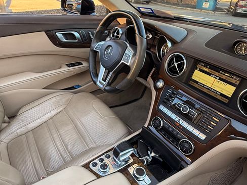 Used 2013 Mercedes-Benz SL 63 AMG image 6