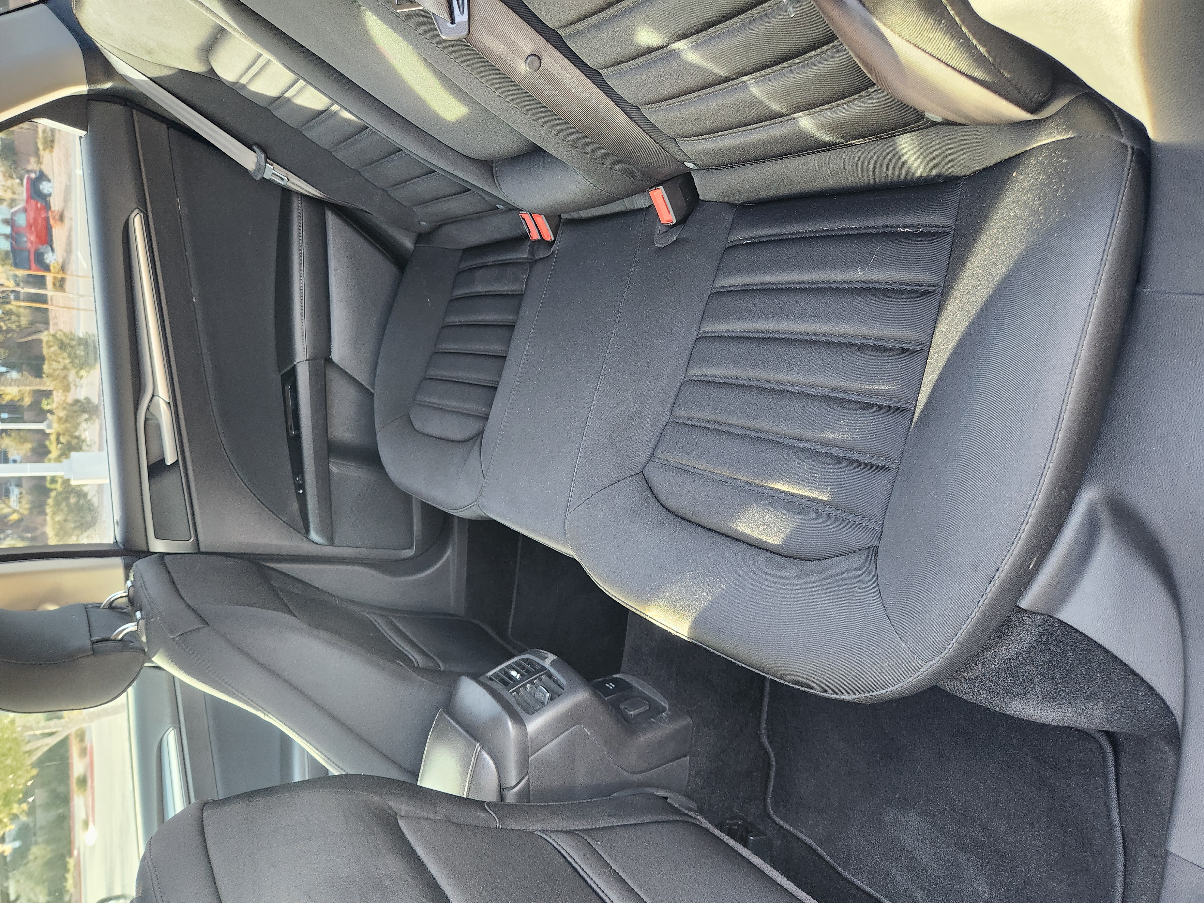 Used 2014 Ford Fusion SE FWD image 11