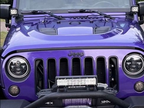 Used 2017 Jeep Wrangler Unlimited Sahara w/ Connectivity Group image 2