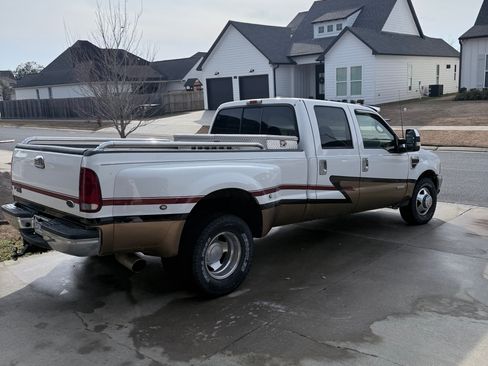 Used 2001 Ford F350 2WD Crew Cab DRW Super Duty image 4
