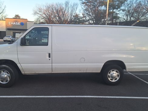 Used 2012 Ford E-250 and Econoline 250 Extended w/ Commercial Cargo Van Pkg image 1