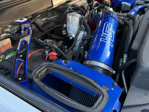 Used 2017 Chevrolet Silverado 2500 High Country w/ Duramax Plus Package image 16