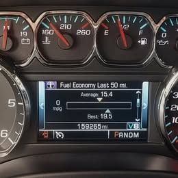 Used 2015 Chevrolet Suburban LT AWD/4WD image 12