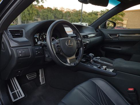 Used 2018 Lexus GS F image 4