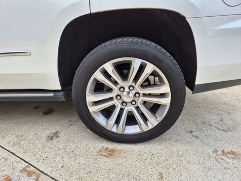 Used 2017 GMC Yukon Denali w/ Open Road Package image 10