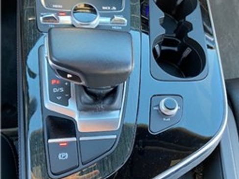 Used 2019 Audi Q7 3.0T Prestige w/ Prestige Package image 17