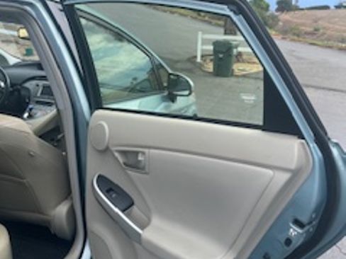 Used 2015 Toyota Prius Four image 18