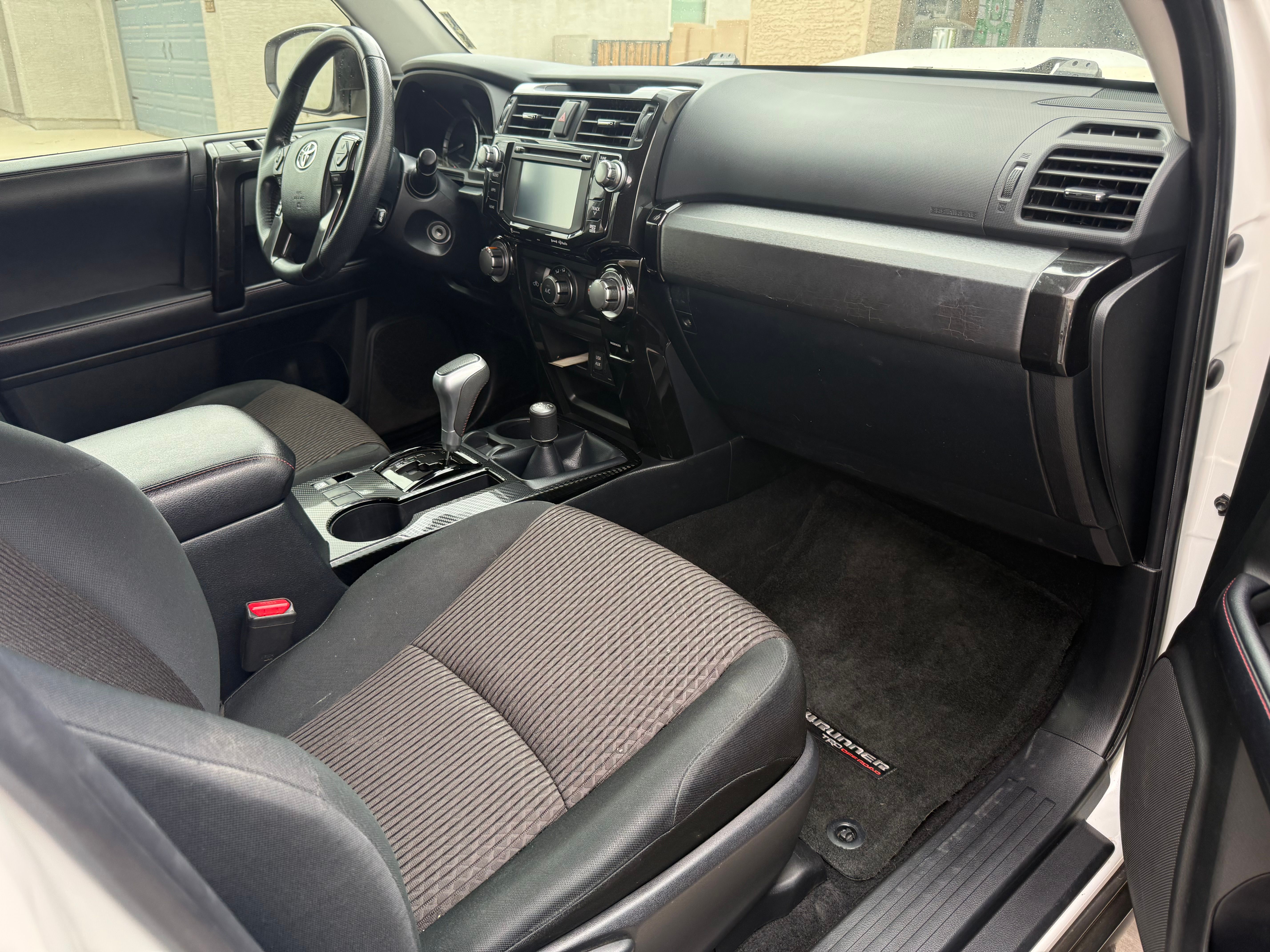 Used 2018 Toyota 4Runner TRD Off-Road AWD/4WD image 24