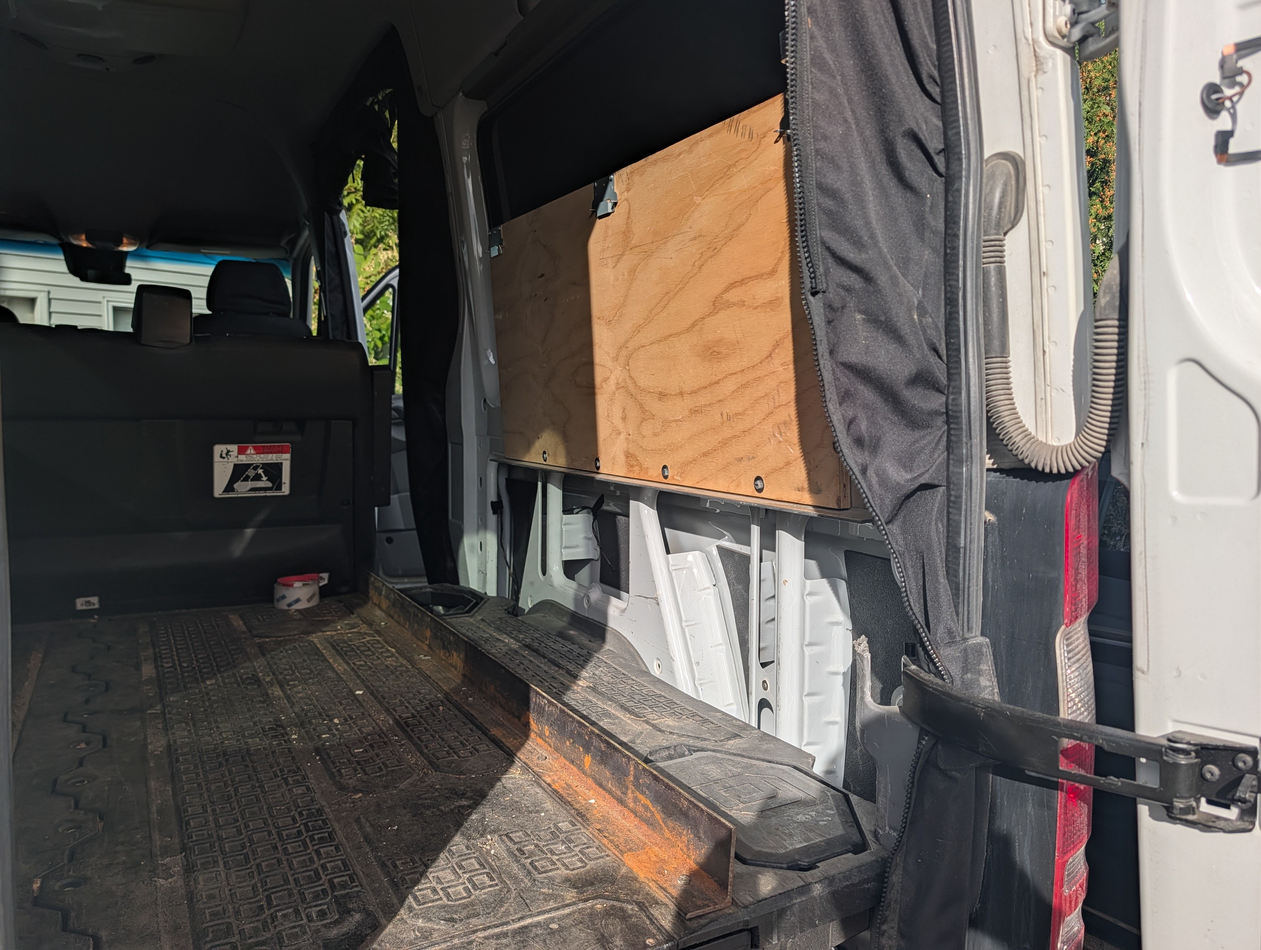 Used 2018 Mercedes-Benz Sprinter 2500 image 13