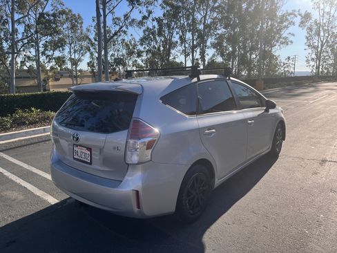 Used 2015 Toyota Prius V Four image 8
