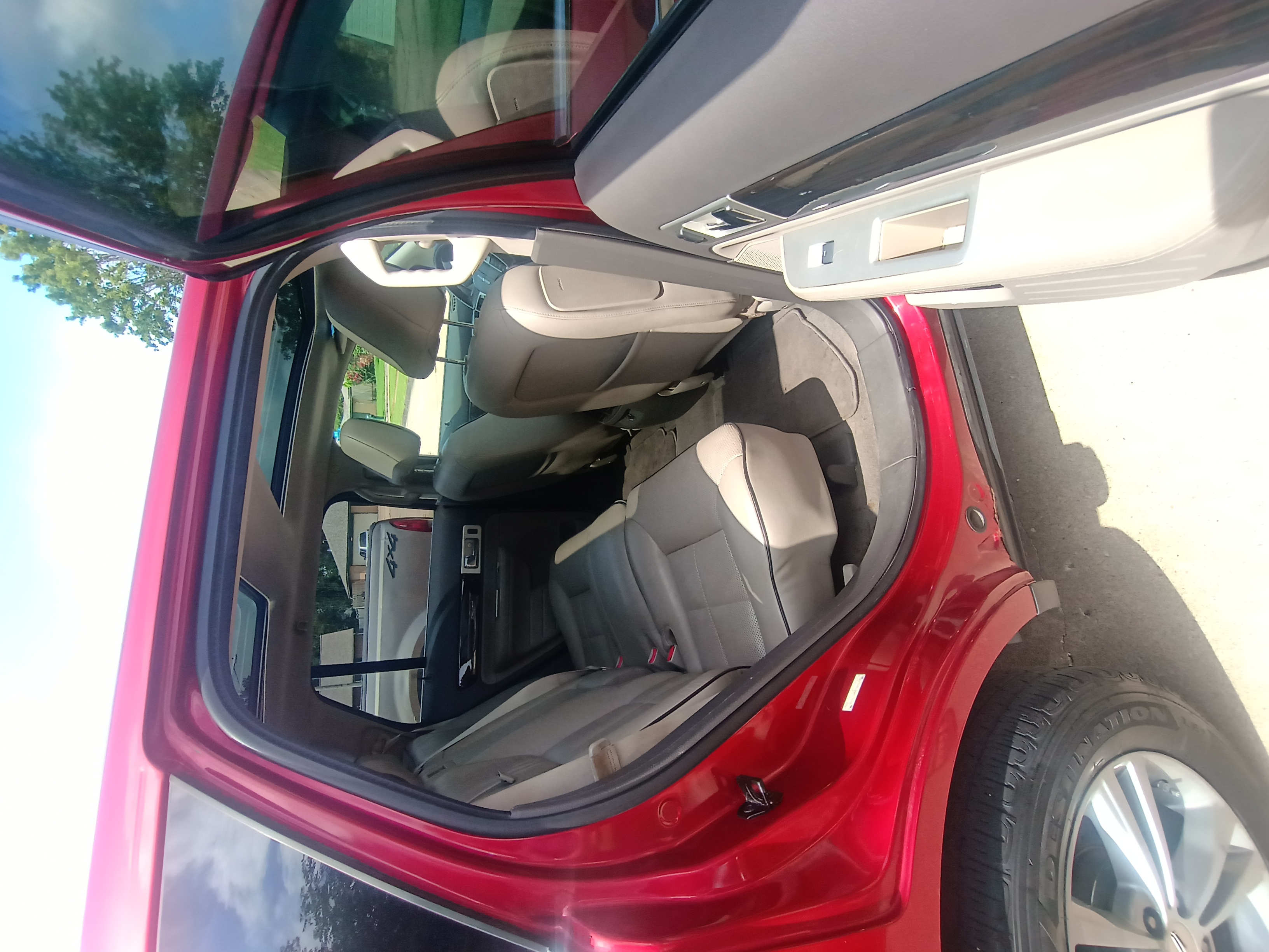 Used 2010 Lincoln MKX AWD image 23