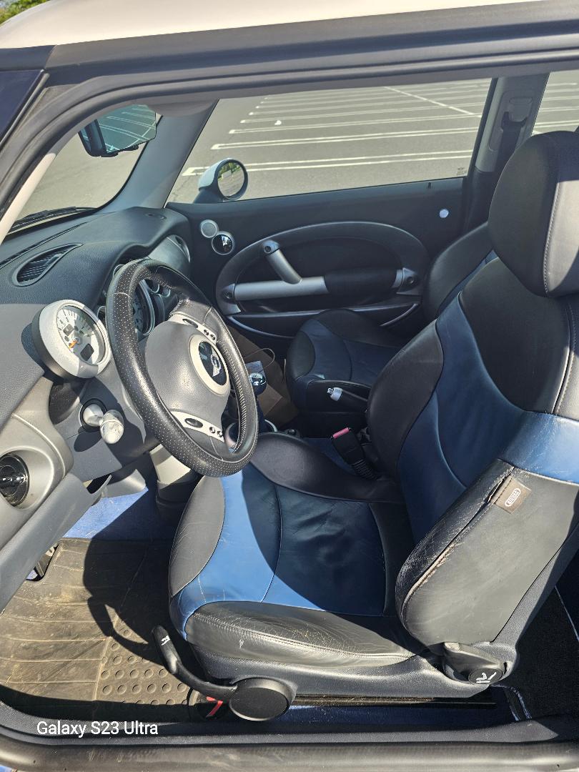 Used 2003 MINI Cooper S FWD image 6
