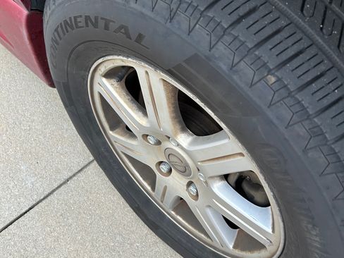 Used 2012 Chrysler Town & Country Touring w/ Entertainment Group #1 FWD image 17
