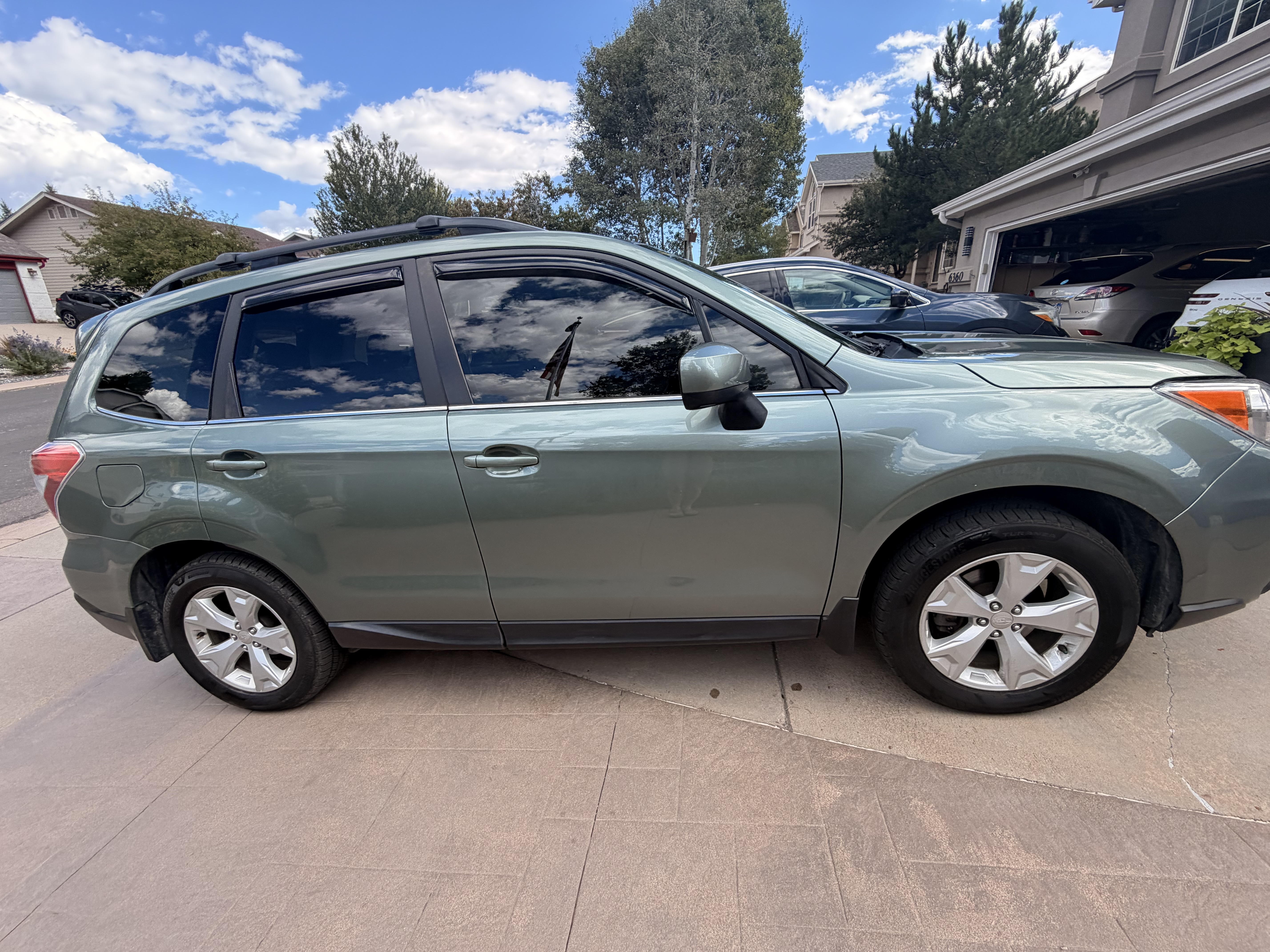 Used 2016 Subaru Forester 2.5i Limited AWD/4WD image 5
