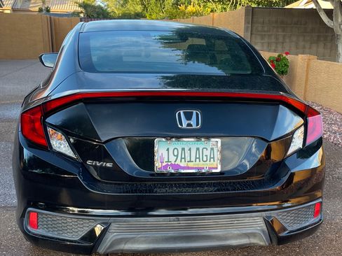 Used 2017 Honda Civic LX image 4